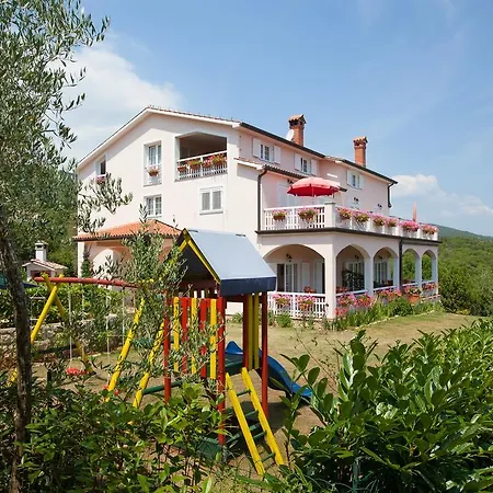Villa Lidija